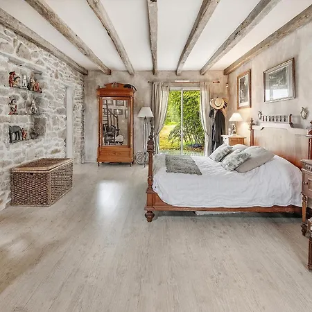 3 Bedroom Gorgeous In 3* Crossac